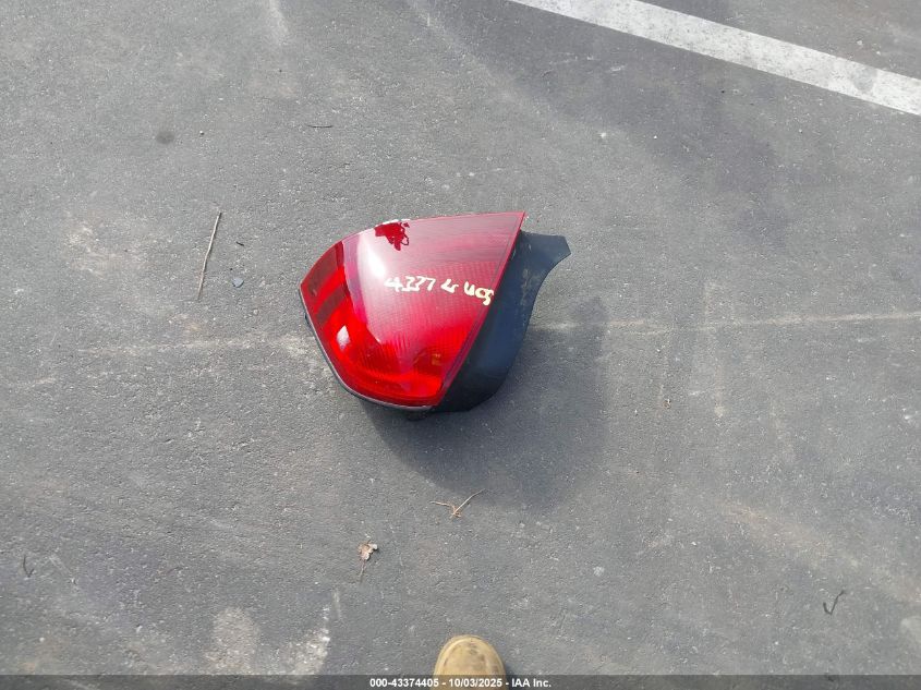 2004 Mercury Grand Marquis Ls VIN: 2MEFM75W04X612032 Lot: 43374405