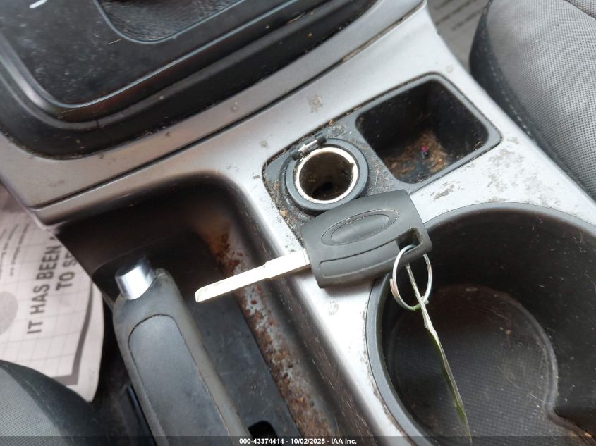 2015 Ford Escape Se VIN: 1FMCU9G9XFUA19422 Lot: 43374414