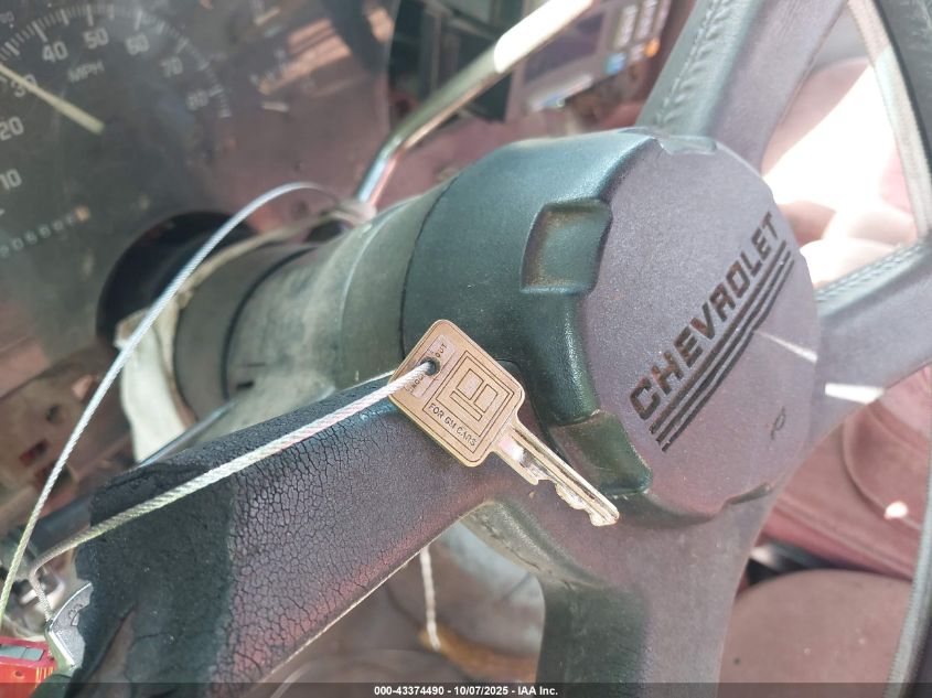 1994 Chevrolet Gmt-400 C1500 VIN: 1GCEC14H6RE136412 Lot: 43374490