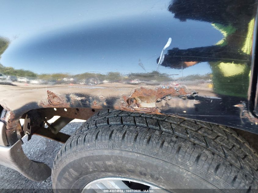 2000 Mercury Mountaineer VIN: 4M2ZU86P8YUJ28581 Lot: 43374514