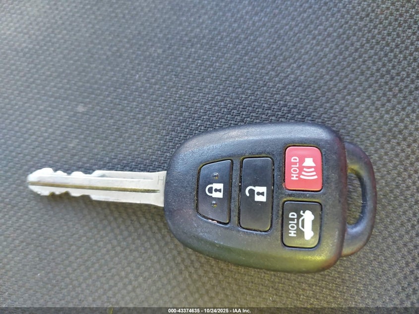 2016 TOYOTA COROLLA LE - 2T1BURHE3GC567532