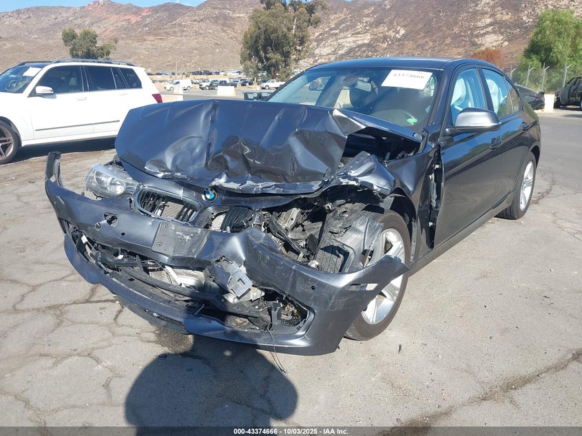 2014 BMW 320I - WBA3B1G52ENS80428