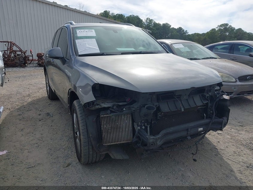 VOLKSWAGEN TOUAREG TDI LUX