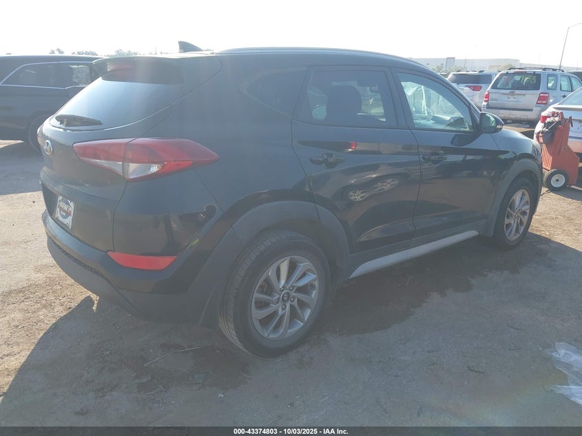 2017 HYUNDAI TUCSON SE PLUS - KM8J33A46HU447768