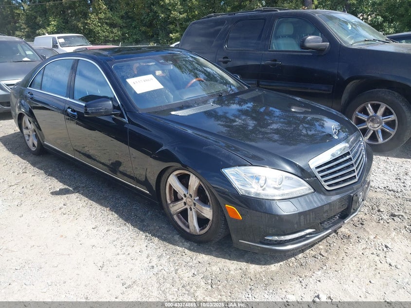 2011 Mercedes-Benz S 550