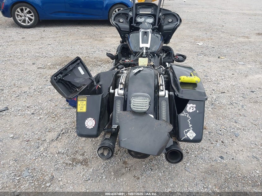 2017 Harley-Davidson Fltru VIN: 1HD1KGD10HB670348 Lot: 43374891