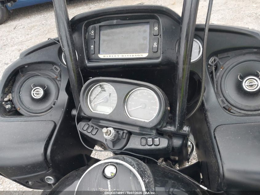 2017 Harley-Davidson Fltru VIN: 1HD1KGD10HB670348 Lot: 43374891