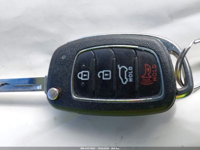 2018 Hyundai Santa Fe Sport 2.4L VIN: 5NMZT3LBXJH065887 Lot: 43374903