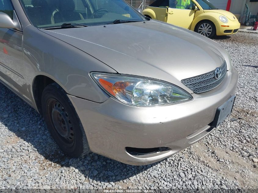 2002 Toyota Camry Le VIN: JTDBE32K220088093 Lot: 43374926