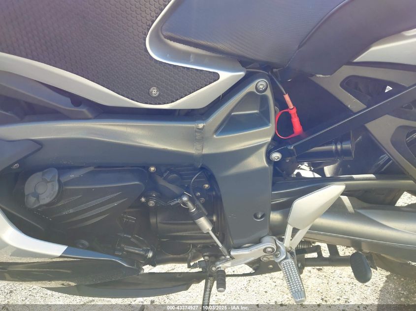 2014 BMW K1300 S VIN: WB1050903E2B95009 Lot: 43374927