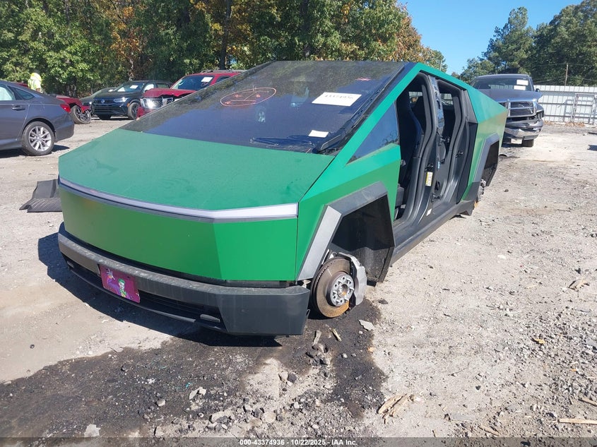 Vin: 7g2cehed2ra027590, lot: 43869679, tesla cybertruck 20242