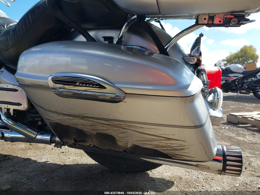 2005 Yamaha Xvz13 Tf VIN: JYAVP04E65A008088 Lot: 43374948