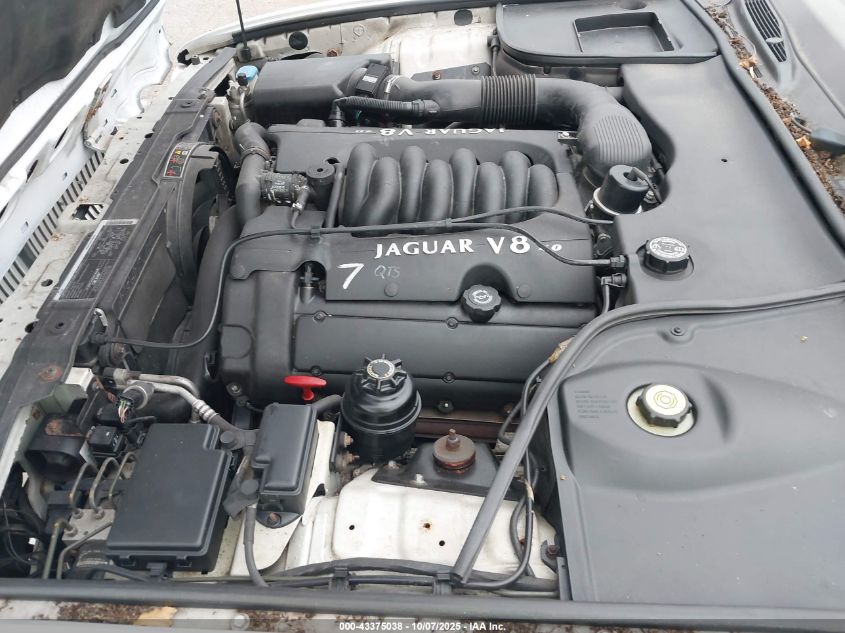 1998 Jaguar Xj8 VIN: SAJHX1241WC821895 Lot: 43375038