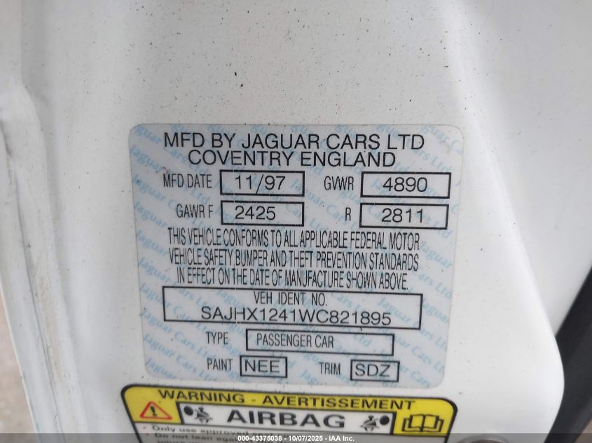 1998 Jaguar Xj8 VIN: SAJHX1241WC821895 Lot: 43375038