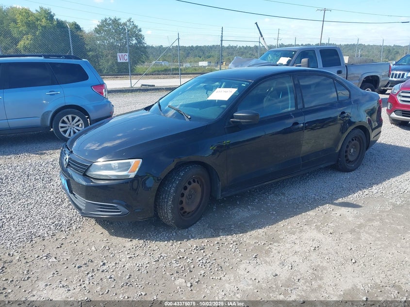 2014 VOLKSWAGEN JETTA 2.0L S - 3VW2K7AJ5EM393000