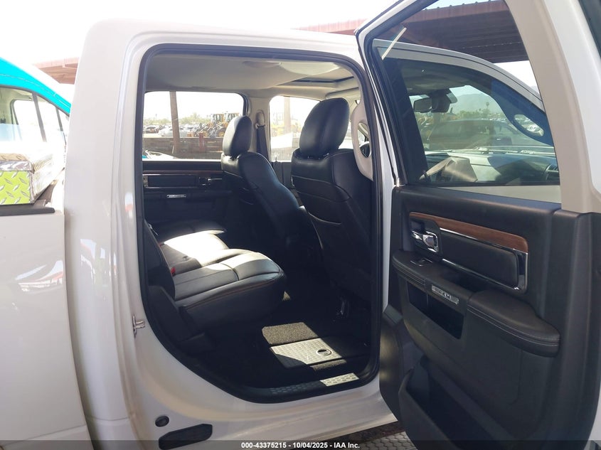 2017 RAM 1500 LARAMIE  4X4 5'7 BOX - 1C6RR7NM4HS875395