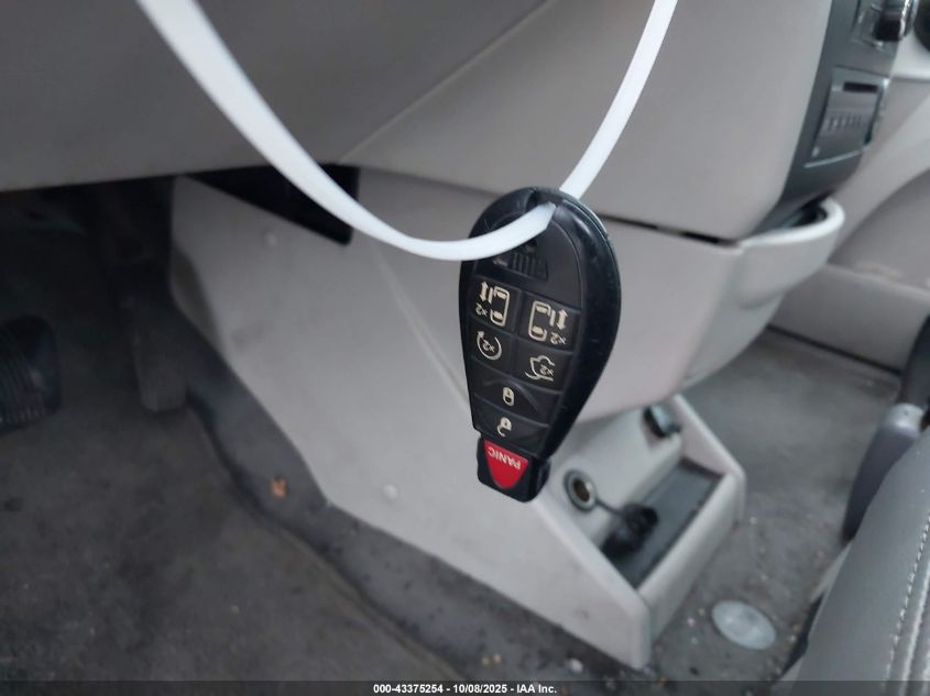 2012 Volkswagen Routan Sel VIN: 2C4RVACGXCR164812 Lot: 43375254