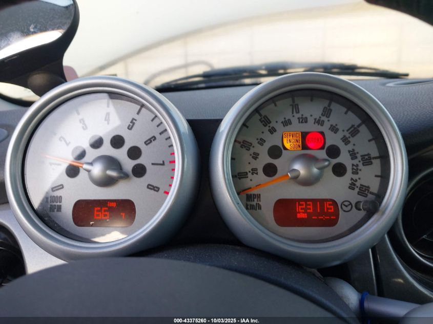 2005 Mini Cooper VIN: WMWRC33515TK60417 Lot: 43375260