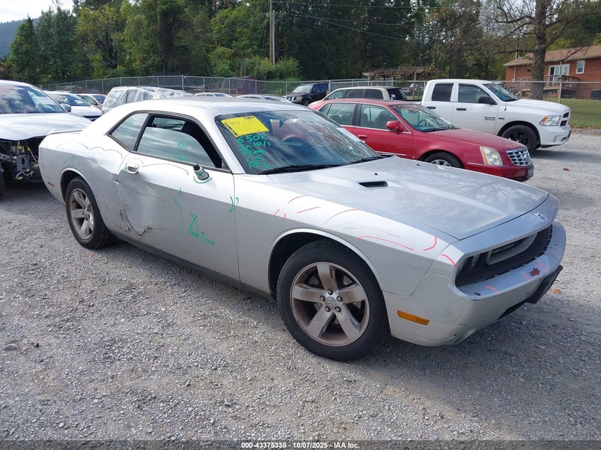 DODGE CHALLENGER SE