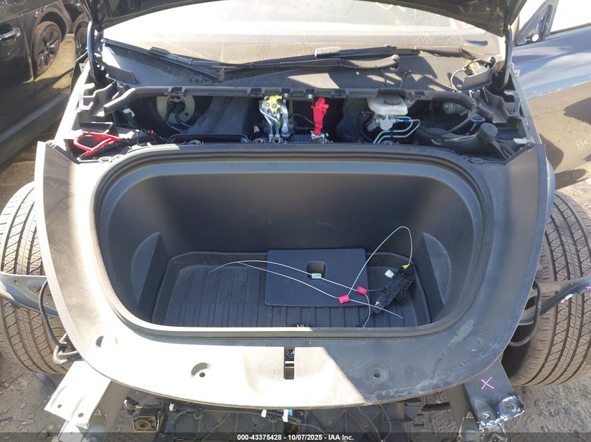 2024 Tesla Model Y Long Range Dual Motor All-Wheel Drive VIN: 7SAYGDEE6RA299129 Lot: 43375428