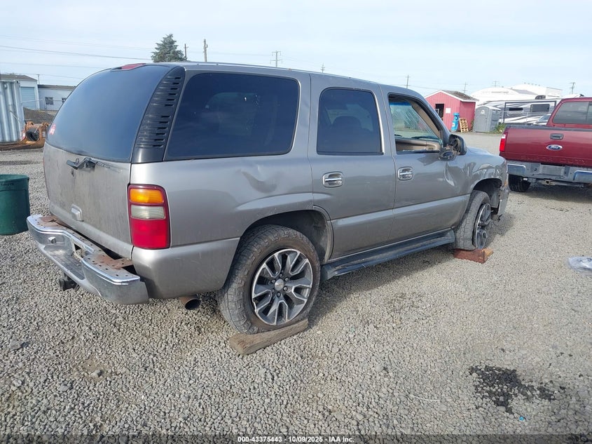 1GNEK13TX1J300675 2001 CHEVROLET TAHOE photo no. 4