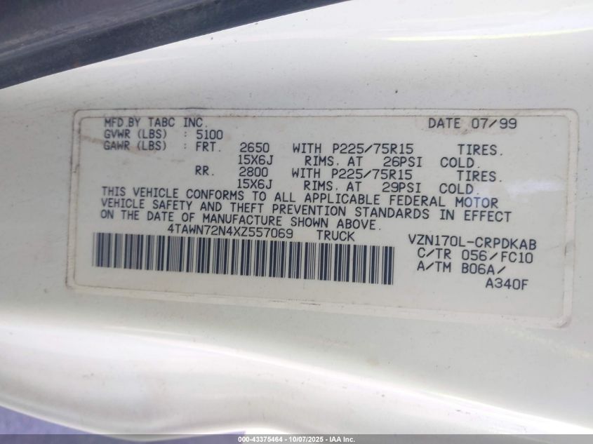 1999 Toyota Tacoma VIN: 4TAWN72N4XZ557069 Lot: 43375464