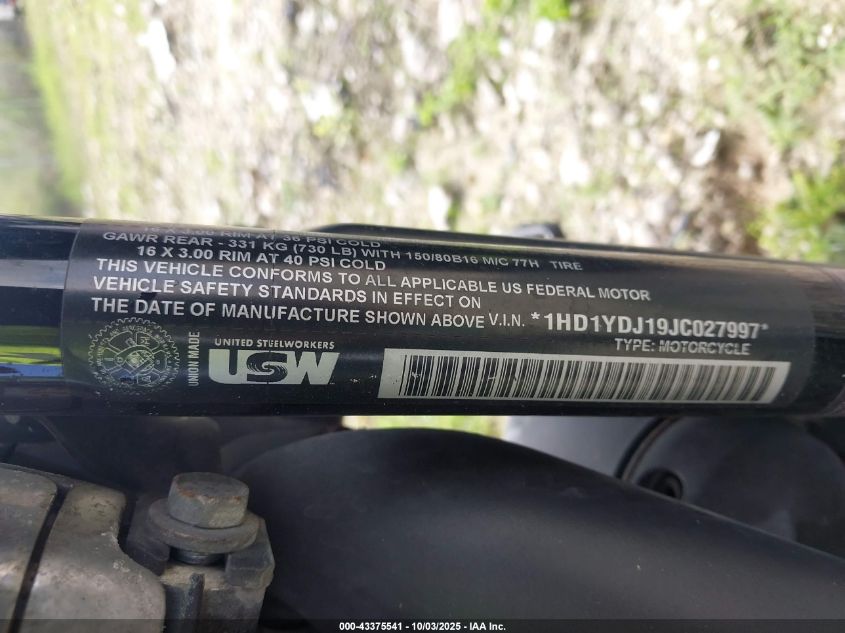 2018 Harley-Davidson Flsl Softail Slim VIN: 1HD1YDJ19JC027997 Lot: 43375541