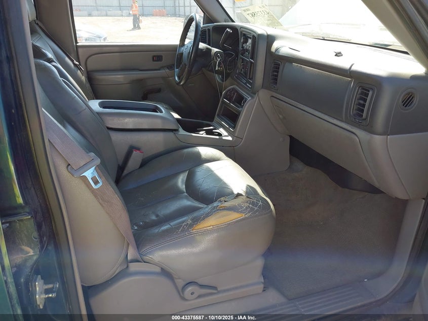 1GNEC13T45R178769 2005 CHEVROLET TAHOE photo no. 5