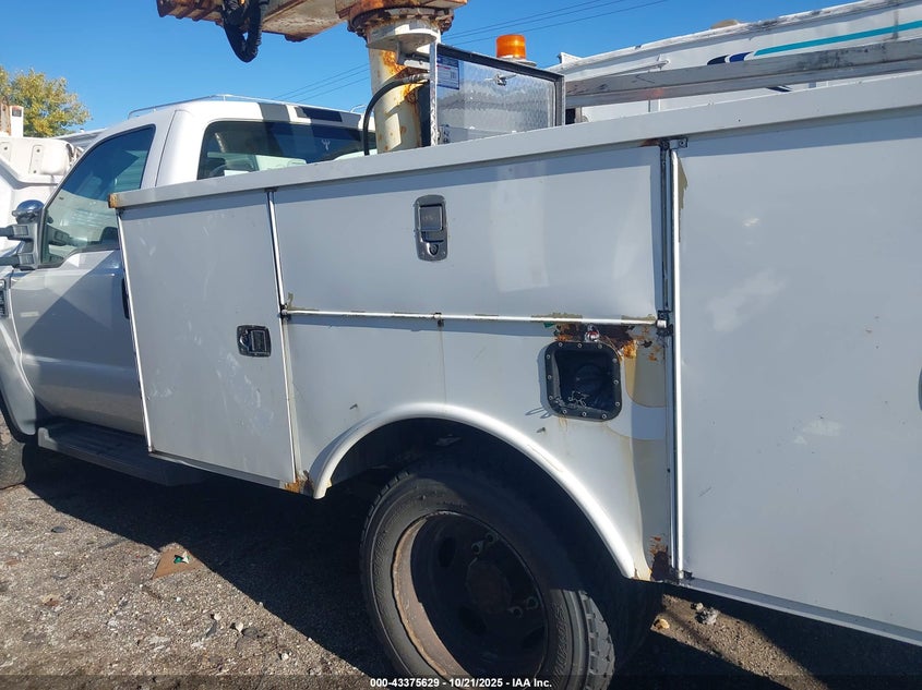 2008 Ford F-450 Chassis Xl/Xlt VIN: 1FDXF47Y78EE41263 Lot: 43375629