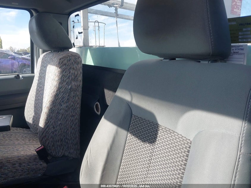 2011 Ford F-450 Chassis Xl VIN: 1FDUF4GY4BEC25946 Lot: 43375631