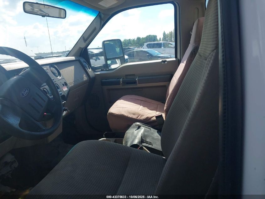 2008 Ford F-450 Chassis Xl/Xlt VIN: 1FDXF46Y28ED45414 Lot: 43375633