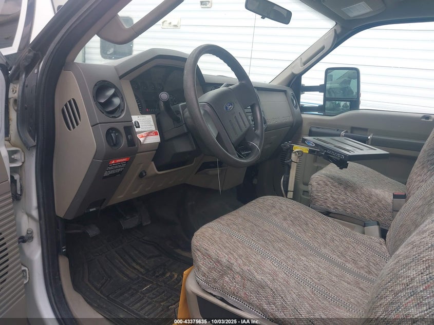 1FDXF46Y08EA50294 2008 FORD F450 photo no. 2