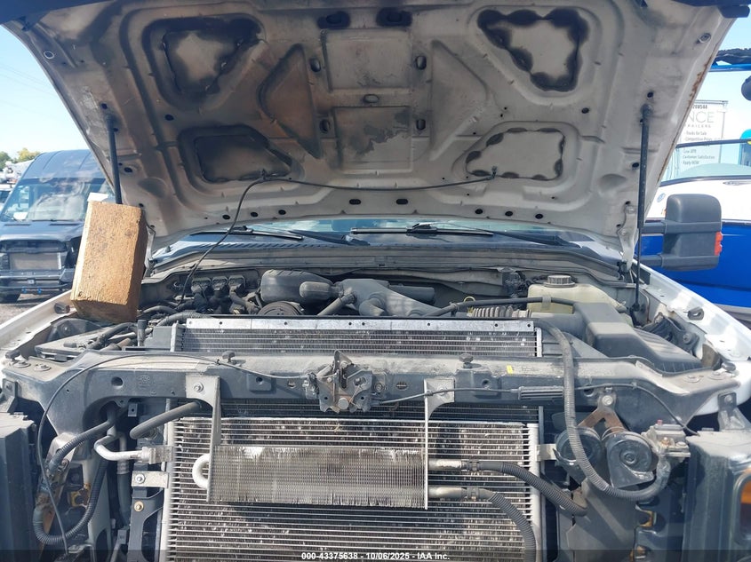 2008 Ford F-450 Chassis Xl/Xlt VIN: 1FDXF47Y08EE41265 Lot: 43375638