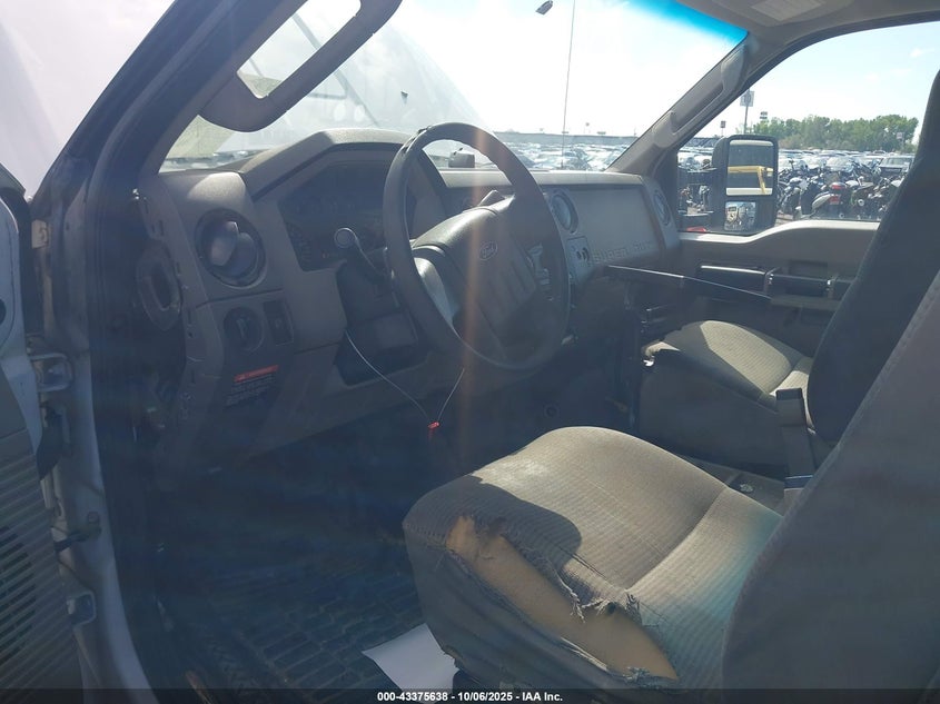 2008 Ford F-450 Chassis Xl/Xlt VIN: 1FDXF47Y08EE41265 Lot: 43375638