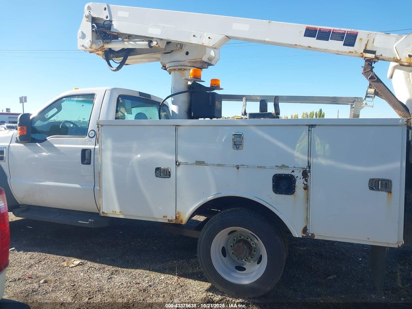 2008 Ford F-450 Chassis Xl/Xlt VIN: 1FDXF47Y08EE41265 Lot: 43375638