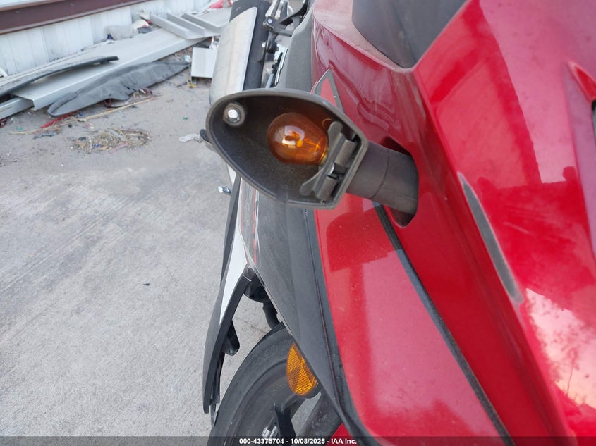 2019 Suzuki Gsx250R M/Zm/Za VIN: LC6DN11A0K1100303 Lot: 43375704