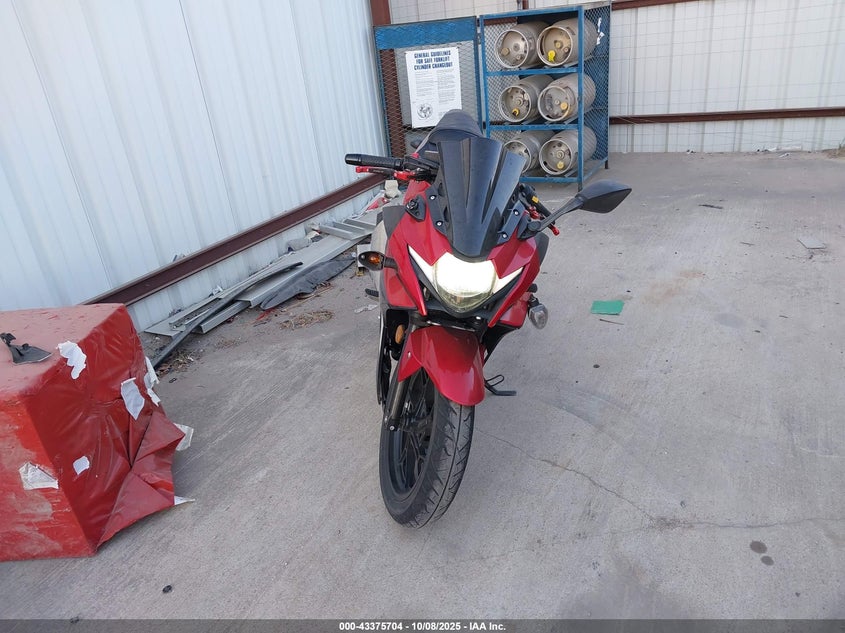 LC6DN11A0K1100303 2019 SUZUKI GSX photo no. 5