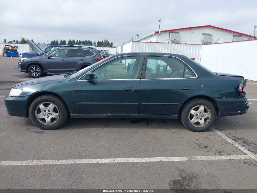 2000 Honda Accord 3.0 Ex VIN: 1HGCG1658YA061718 Lot: 43375727