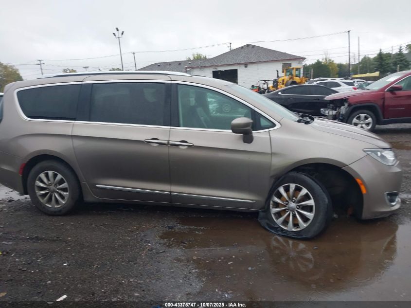 2018 Chrysler Pacifica Touring L VIN: 2C4RC1BG4JR148898 Lot: 43375747