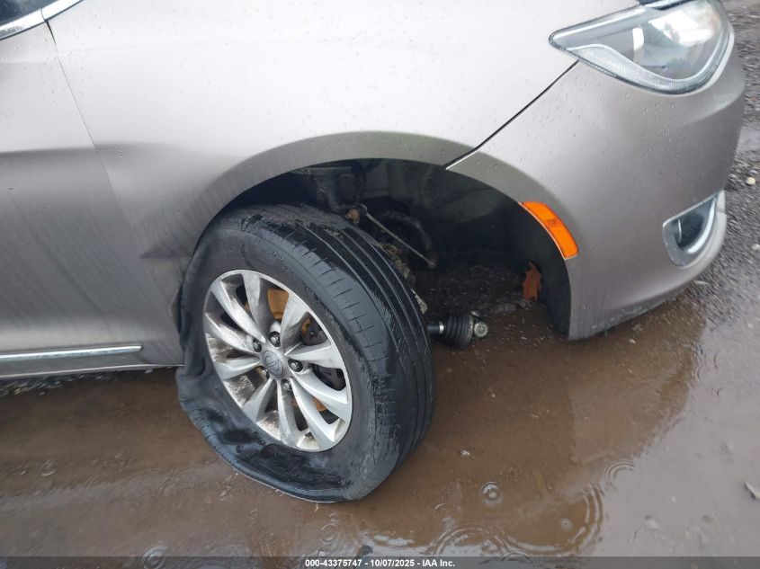 2018 Chrysler Pacifica Touring L VIN: 2C4RC1BG4JR148898 Lot: 43375747