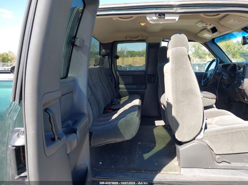 2003 Chevrolet Silverado 1500 Ls VIN: 2GCEK19T331316925 Lot: 43375888