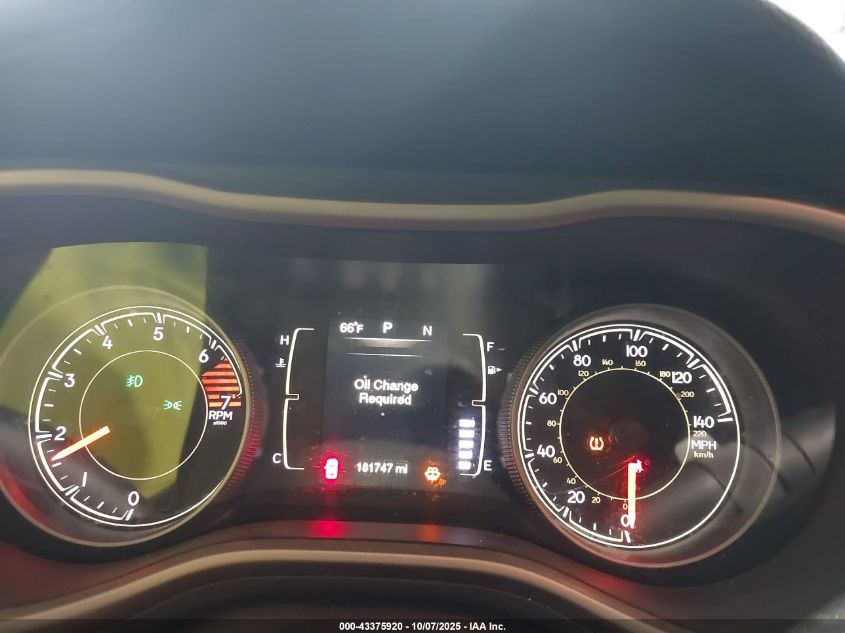 2016 Jeep Cherokee Latitude VIN: 1C4PJLCB8GW264083 Lot: 43375920