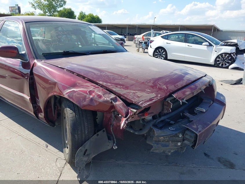 2007 Mercury Grand Marquis Gs VIN: 2MEFM74V87X620456 Lot: 43375964