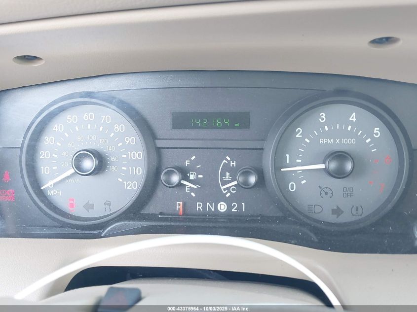 2007 Mercury Grand Marquis Gs VIN: 2MEFM74V87X620456 Lot: 43375964