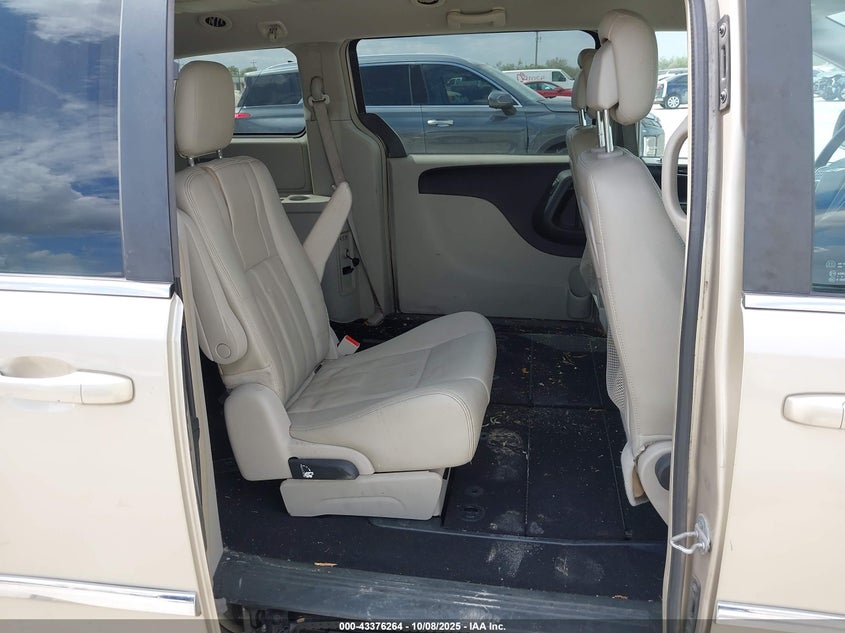 2013 Chrysler Town & Country Touring VIN: 2C4RC1BG7DR519430 Lot: 43376264