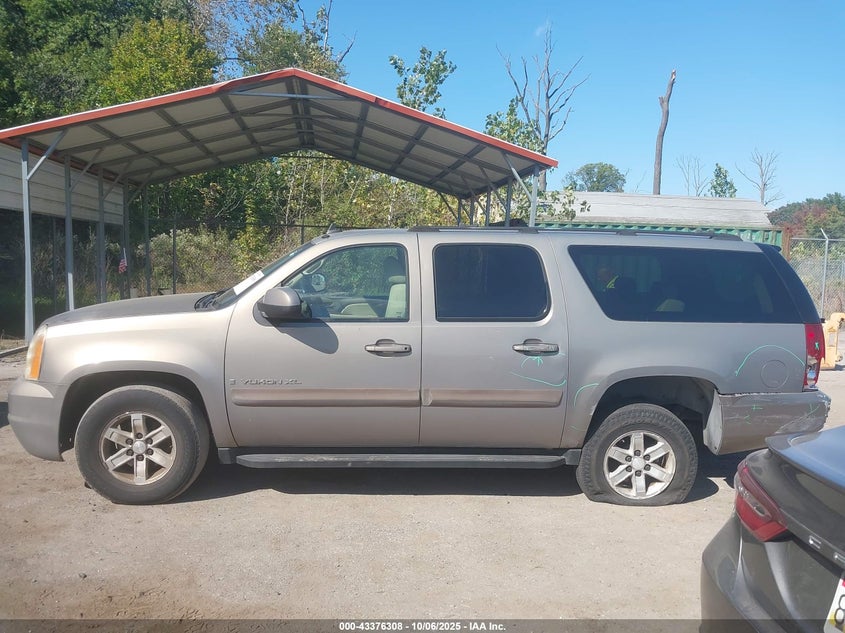 2007 GMC Yukon Xl 1500 Sle VIN: 1GKFK163X7J236840 Lot: 43376308