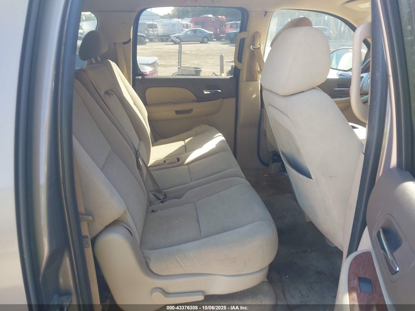 2007 GMC Yukon Xl 1500 Sle VIN: 1GKFK163X7J236840 Lot: 43376308