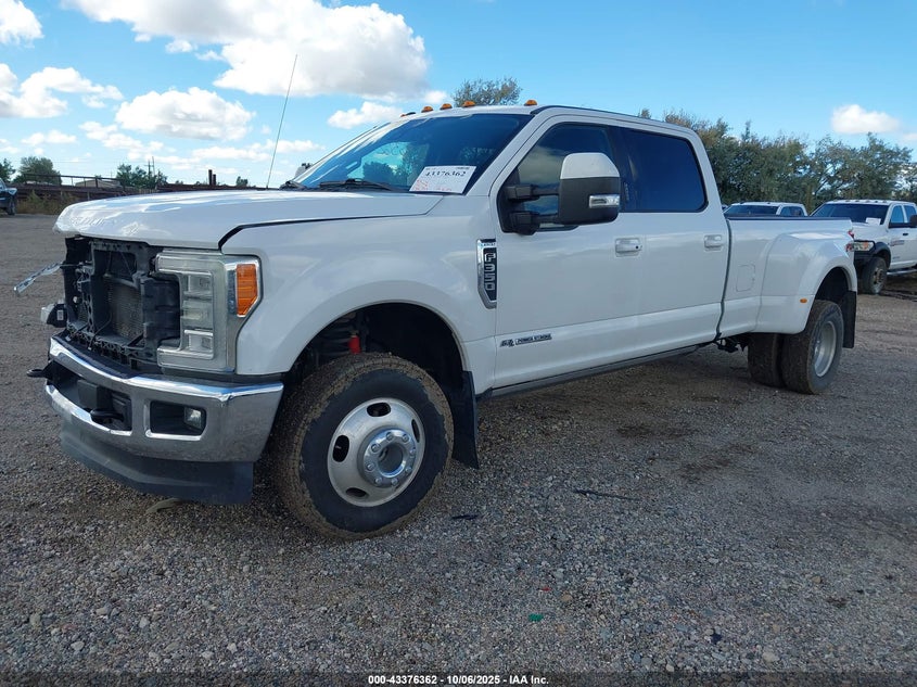 1FT8W3DT4HEC63355 2017 FORD F350 photo no. 2