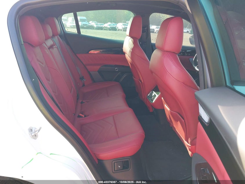 2023 Maserati Grecale(VIN: ZN682AVMXP7422372