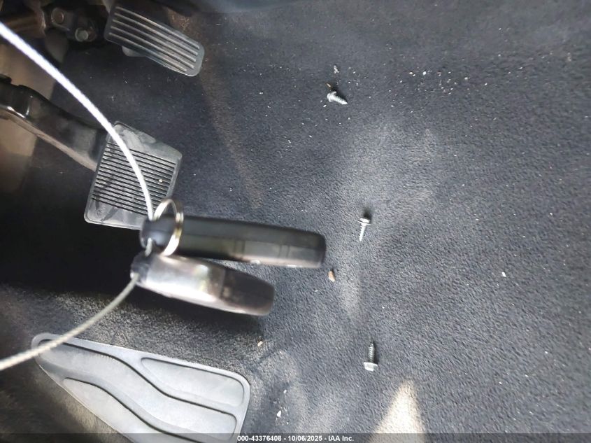 2015 Chrysler 200 Limited VIN: 1C3CCCAB8FN715923 Lot: 43376408